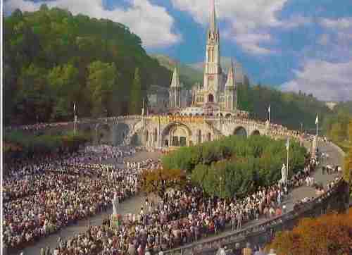 Virgen de Lourdes_procesión